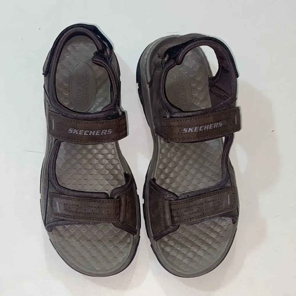 SKECHERS RELAXED FIT LUXE FOAM MEN SHOES SANDALS SIZE 10 US